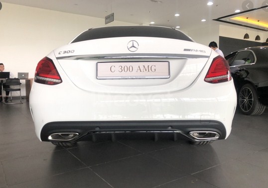 Bảng giá Mercedes – C300 AMG 2021 chính hãng